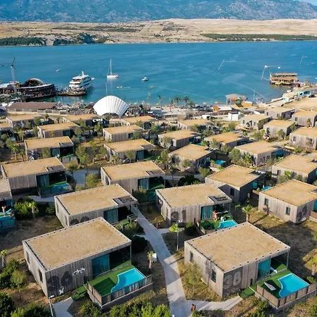Noa Island Retreat-3
